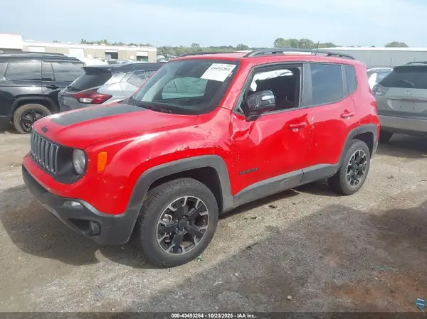 ZACNJDB16PPP33977 2023 JEEP RENEGADE - Image 2