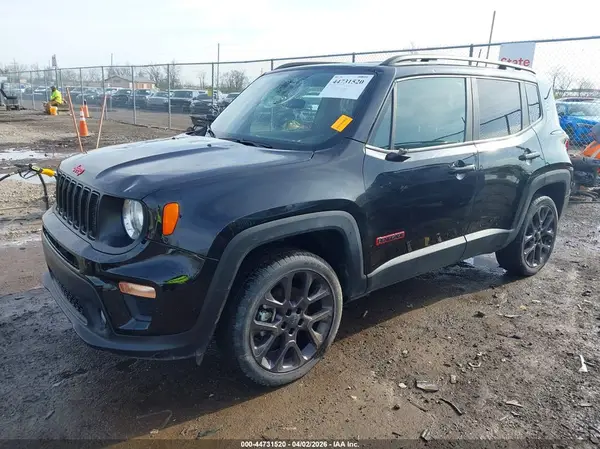 ZACNJDB16PPP37852 2023 JEEP RENEGADE - Image 2