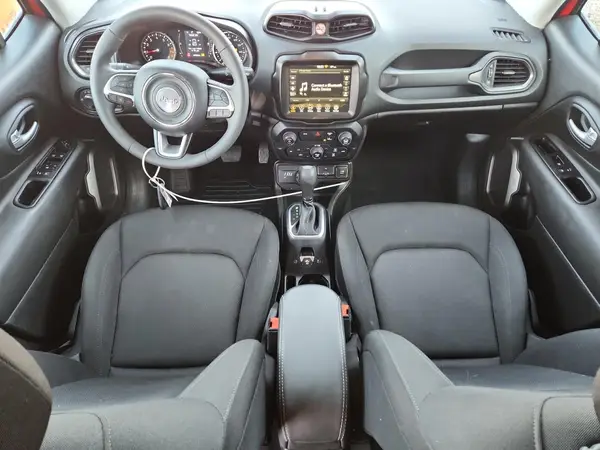 ZACNJDB16PPP70382 2023 JEEP RENEGADE - Image 8