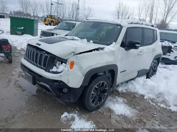 ZACNJDB16PPP71600 2023 JEEP RENEGADE - Image 2