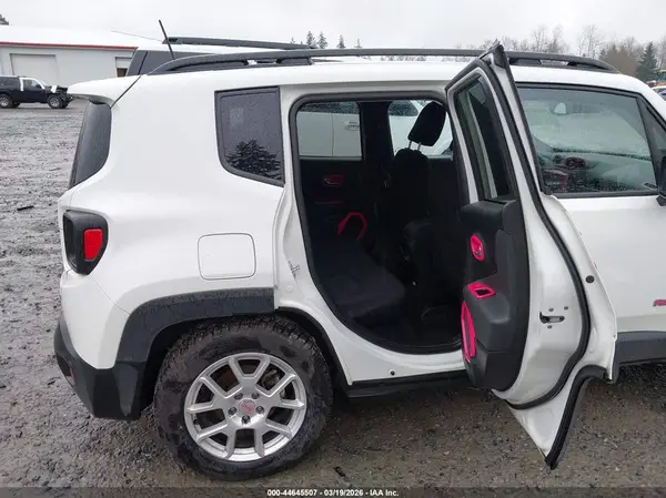 ZACNJDB17NPN62217 2022 JEEP RENEGADE - Image 8