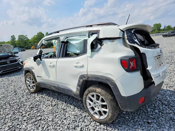 ZACNJDB17PPP14998 2023 JEEP RENEGADE - Image 2