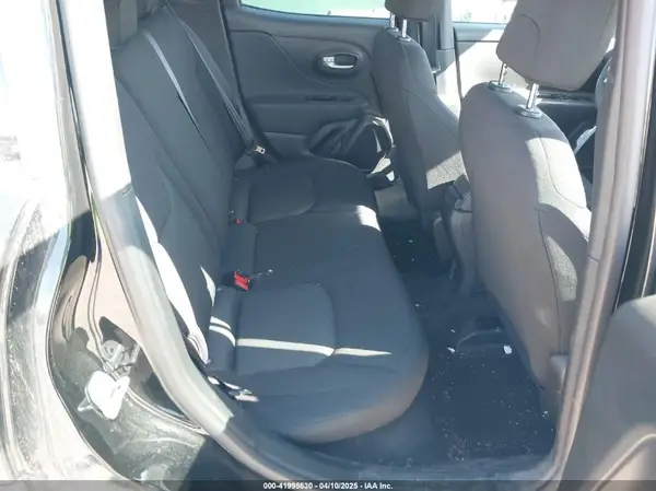 ZACNJDB17PPP16251 2023 JEEP RENEGADE - Image 8
