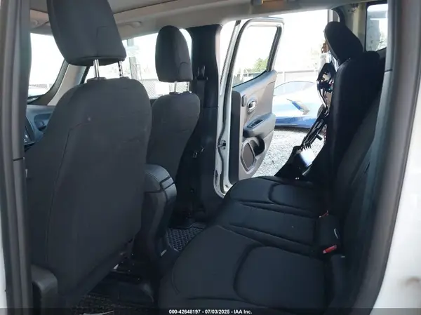 ZACNJDB17PPP24513 2023 JEEP RENEGADE - Image 8