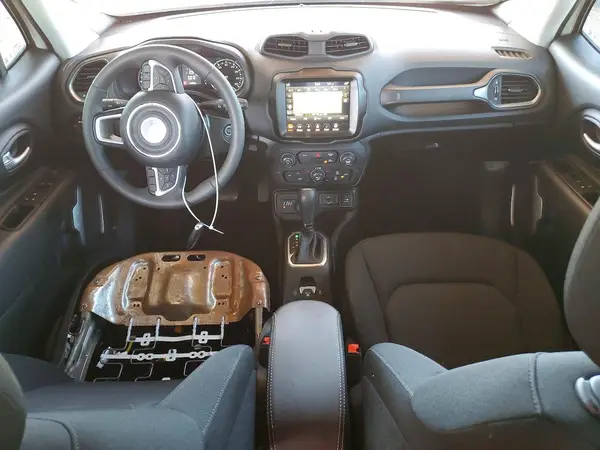 ZACNJDB17PPP24608 2023 JEEP RENEGADE - Image 8