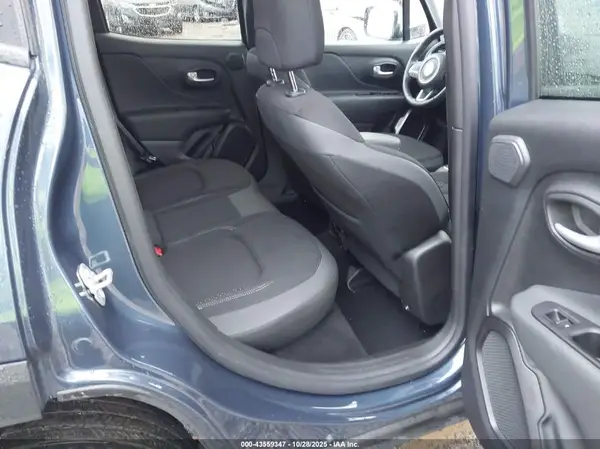 ZACNJDB17PPP32434 2023 JEEP RENEGADE - Image 8