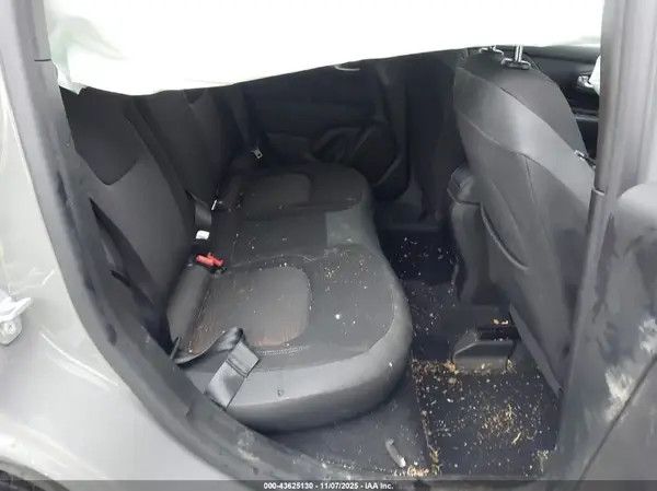 ZACNJDB17PPP38539 2023 JEEP RENEGADE - Image 8