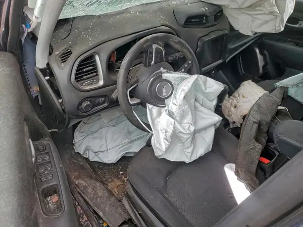 ZACNJDB17PPP45099 2023 JEEP RENEGADE - Image 8