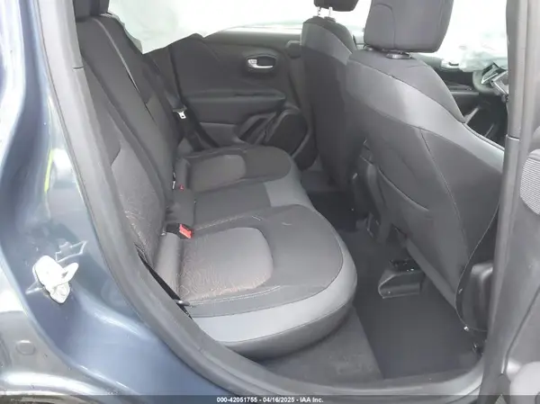 ZACNJDB17PPP61612 2023 JEEP RENEGADE - Image 8