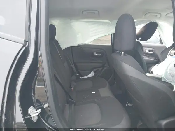 ZACNJDB17PPP69578 2023 JEEP RENEGADE - Image 8