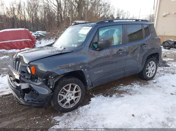 ZACNJDB18NPN48066 2022 JEEP RENEGADE - Image 2
