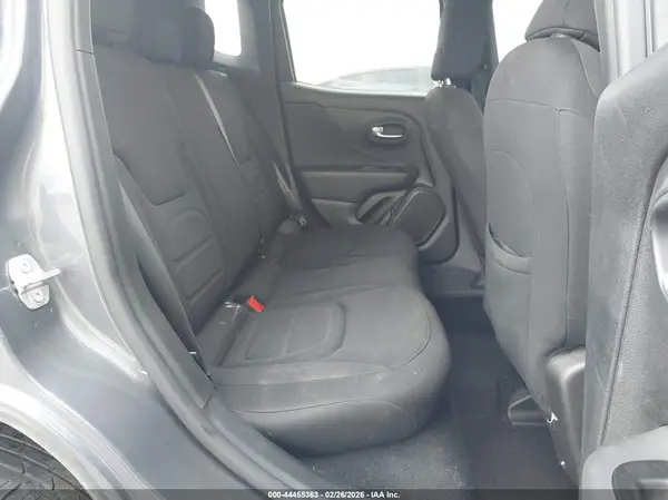 ZACNJDB18NPN70598 2022 JEEP RENEGADE - Image 8