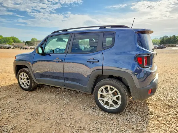ZACNJDB18NPN78958 2022 JEEP RENEGADE - Image 2