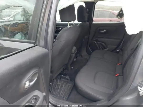 ZACNJDB18NPN80077 2022 JEEP RENEGADE - Image 8