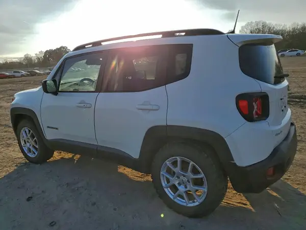 ZACNJDB18NPN81195 2022 JEEP RENEGADE - Image 2