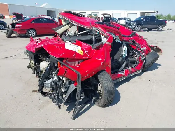 ZACNJDB18NPN89135 2022 JEEP RENEGADE - Image 2