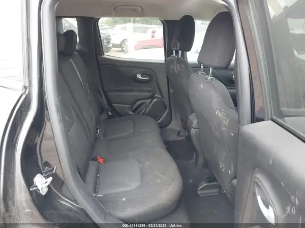 ZACNJDB18PPP16162 2023 JEEP RENEGADE - Image 8