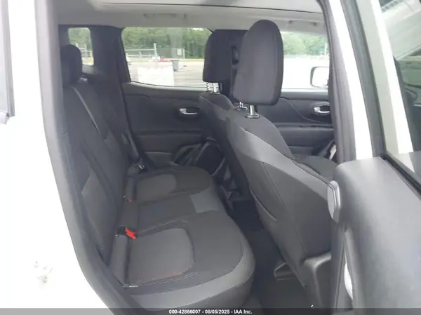 ZACNJDB18PPP41773 2023 JEEP RENEGADE - Image 8