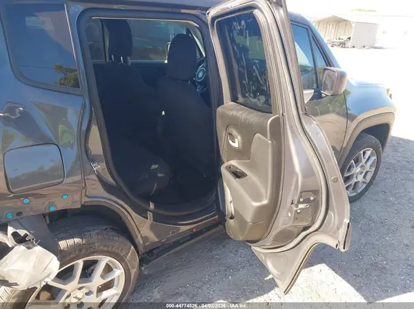 ZACNJDB18PPP45032 2023 JEEP RENEGADE - Image 8