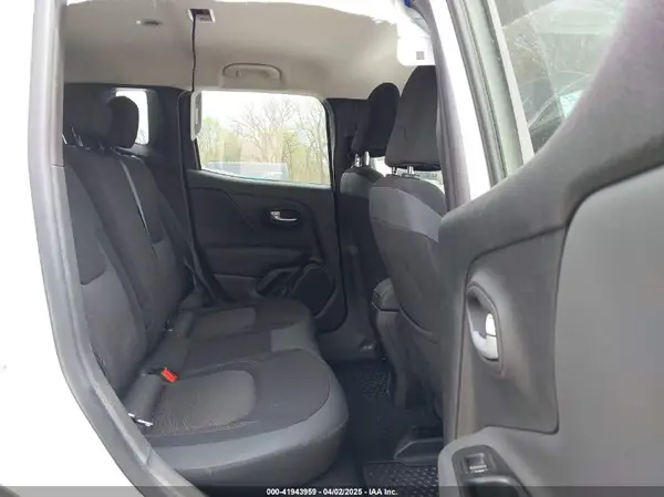 ZACNJDB18PPP66320 2023 JEEP RENEGADE - Image 8