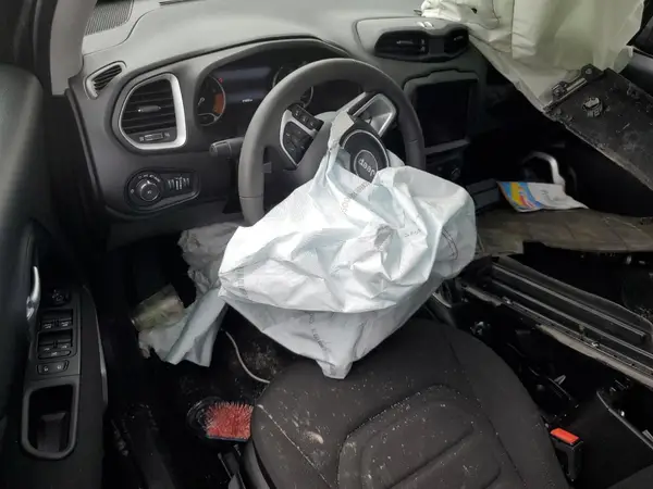 ZACNJDB19MPM30963 2021 JEEP RENEGADE - Image 8