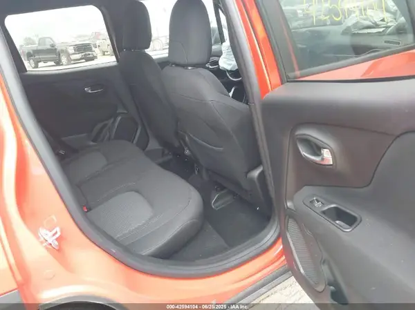 ZACNJDB19MPM47066 2021 JEEP RENEGADE - Image 8
