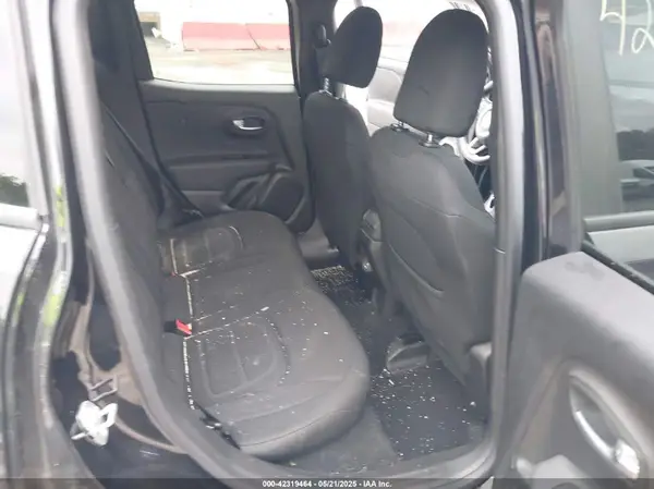 ZACNJDB19NPN80668 2022 JEEP RENEGADE - Image 8