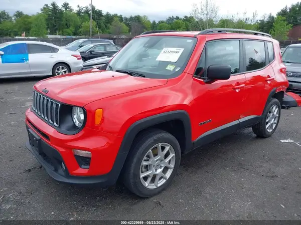 ZACNJDB19NPN81559 2022 JEEP RENEGADE - Image 2