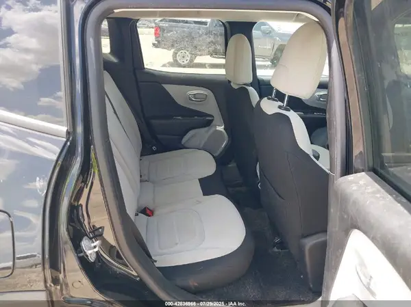 ZACNJDB19NPN90018 2022 JEEP RENEGADE - Image 8