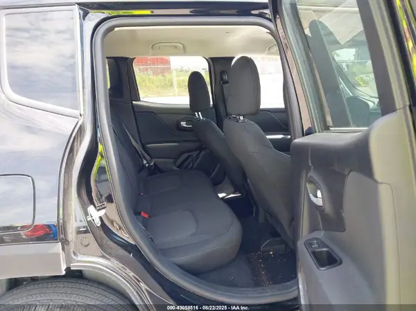 ZACNJDB19PPP24464 2023 JEEP RENEGADE - Image 8