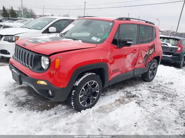 ZACNJDB19PPP34427 2023 JEEP RENEGADE - Image 2