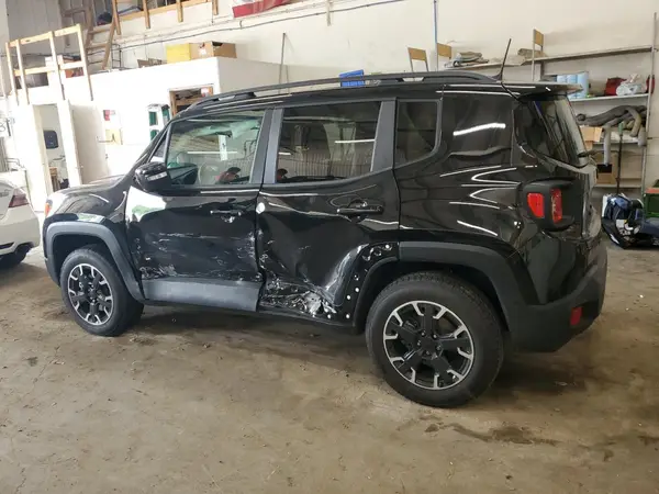 ZACNJDB19PPP45606 2023 JEEP RENEGADE - Image 2