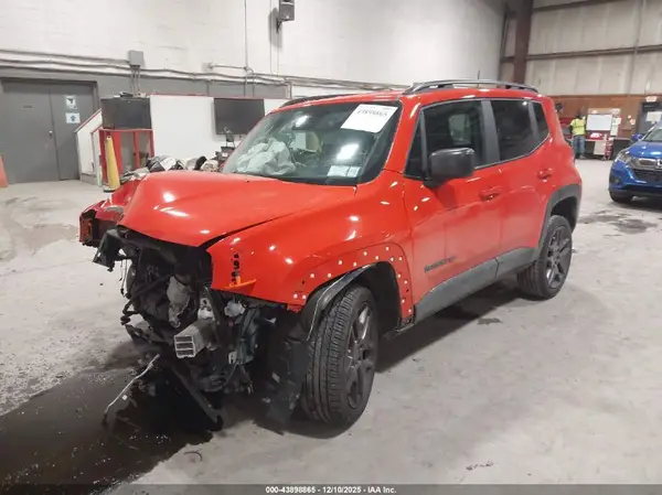 ZACNJDB1XMPM67889 2021 JEEP RENEGADE - Image 2