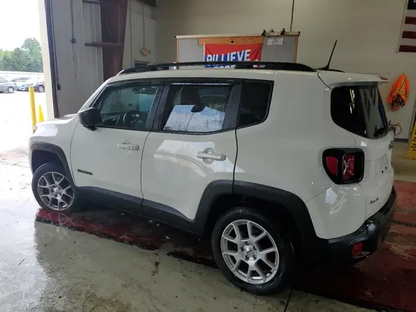 ZACNJDB1XNPN46674 2022 JEEP RENEGADE - Image 2