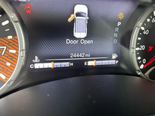 ZACNJDB1XNPN96278 2022 JEEP RENEGADE - Image 8
