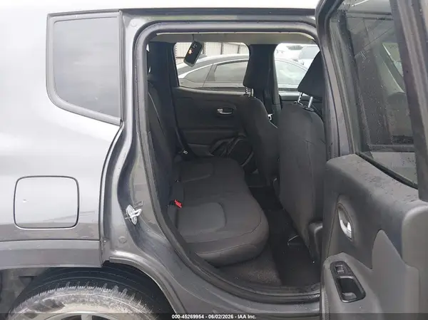 ZACNJDB1XPPP17605 2023 JEEP RENEGADE - Image 8