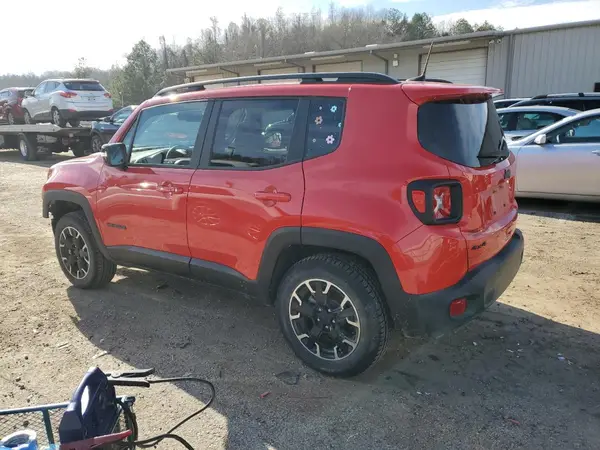 ZACNJDB1XPPP38812 2023 JEEP RENEGADE - Image 2
