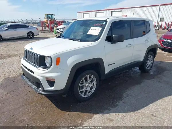 ZACNJDB1XPPP38955 2023 JEEP RENEGADE - Image 2