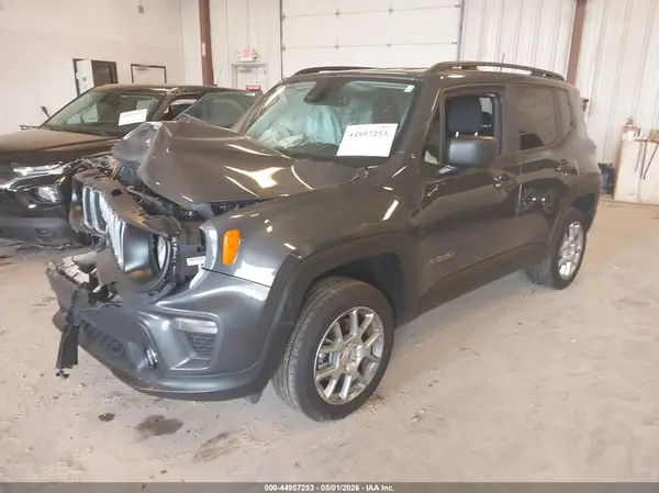 ZACNJDB1XPPP59577 2023 JEEP RENEGADE - Image 2