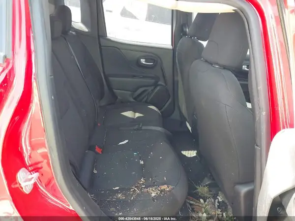 ZACNJDB1XPPP68568 2023 JEEP RENEGADE - Image 8