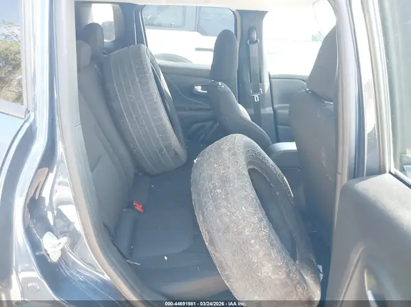 ZACNJDB1XPPP69879 2023 JEEP RENEGADE - Image 8