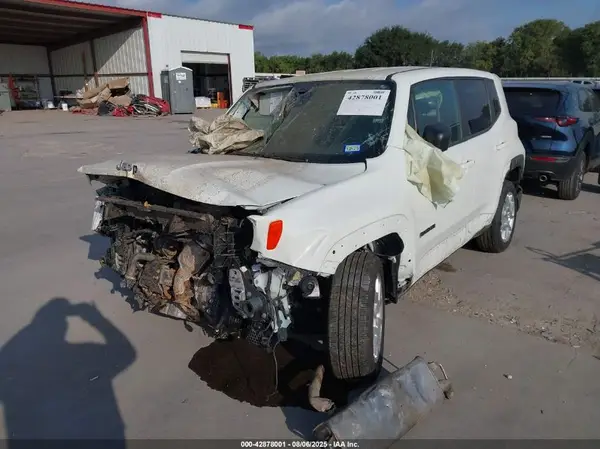 ZACNJDB1XPPP70403 2023 JEEP RENEGADE - Image 2