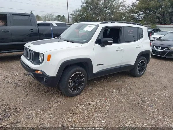 ZACNJDB1XPPP71454 2023 JEEP RENEGADE - Image 2