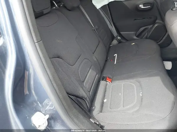 ZACNJDBB0MPM25613 2021 JEEP RENEGADE - Image 8