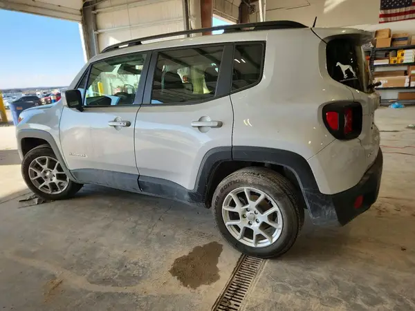 ZACNJDBB1MPN10475 2021 JEEP RENEGADE - Image 2