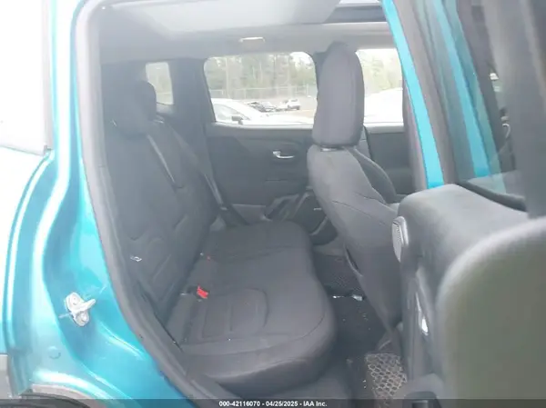 ZACNJDBB2MPM72609 2021 JEEP RENEGADE - Image 8