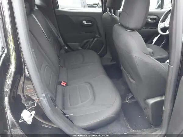 ZACNJDBB2MPN31870 2021 JEEP RENEGADE - Image 8