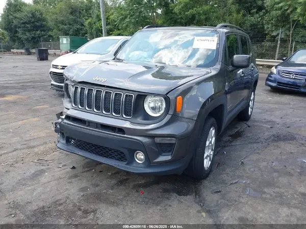 ZACNJDBB3MPM11348 2021 JEEP RENEGADE - Image 2