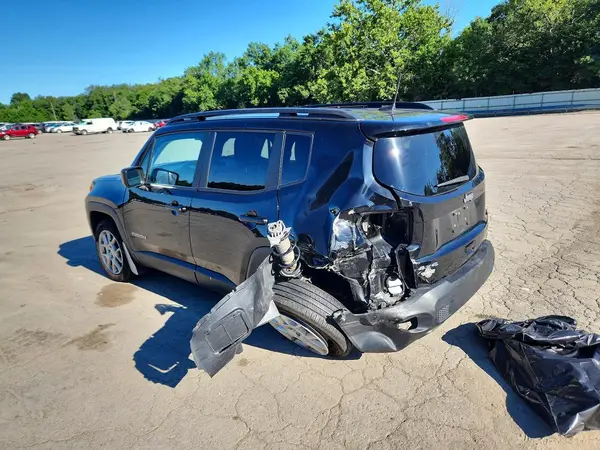 ZACNJDBB3MPM35908 2021 JEEP RENEGADE - Image 2