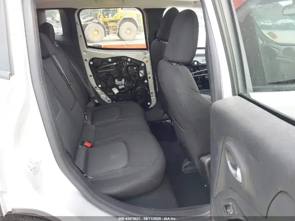 ZACNJDBB3MPM57083 2021 JEEP RENEGADE - Image 8